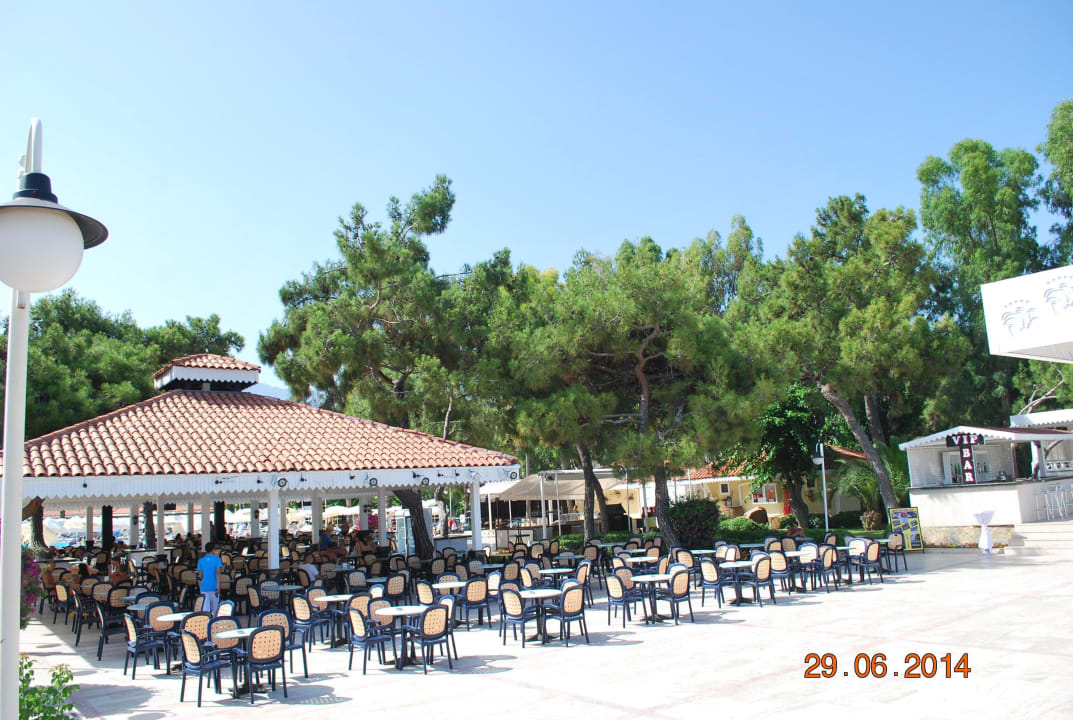 Restauracja przy basenie Club Hotel Phaselis Rose