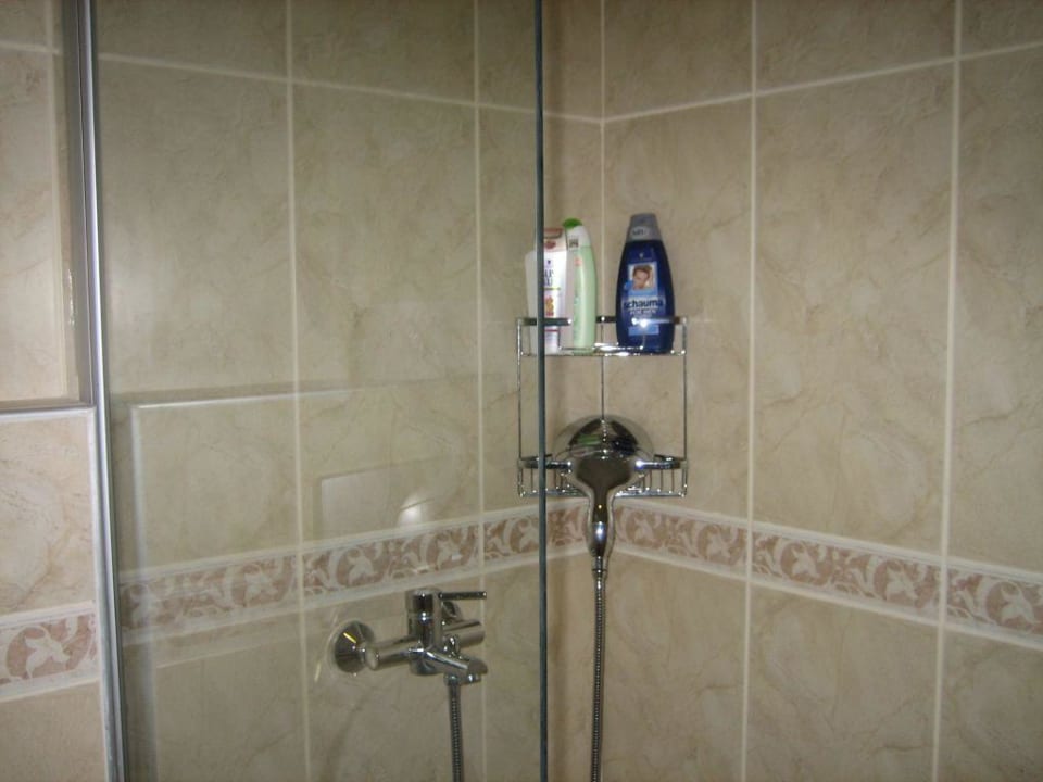 Dusche Hotel Grand Zaman Garden