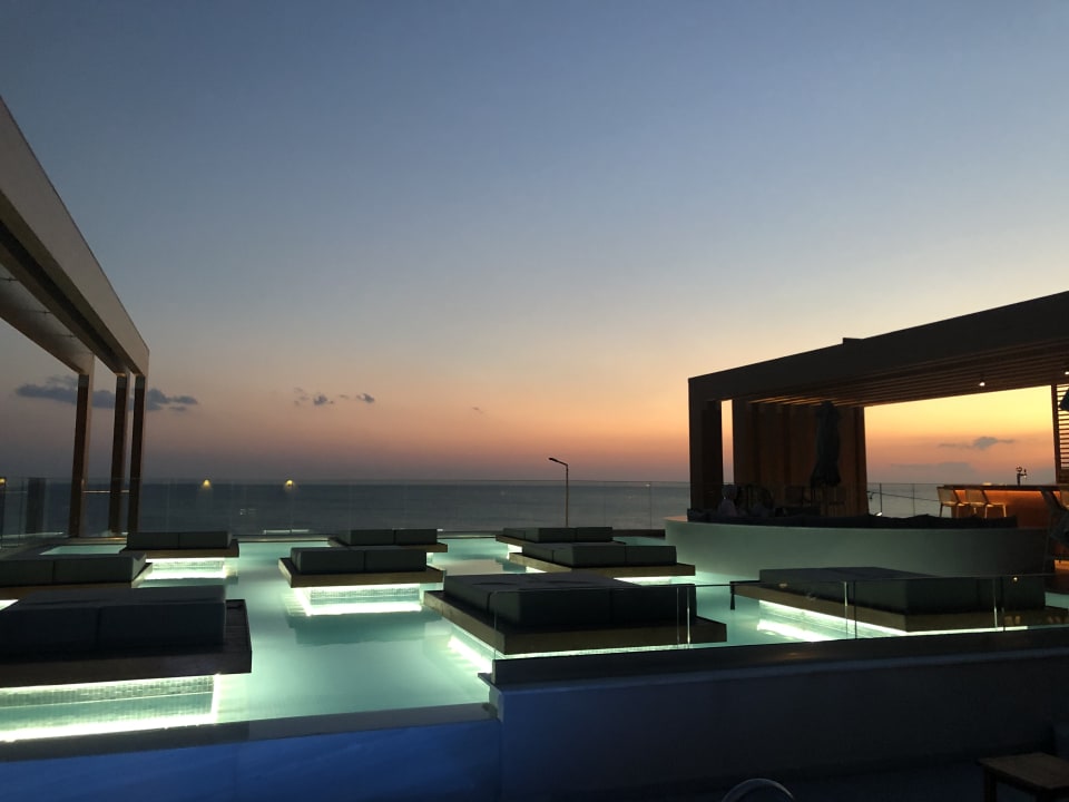 Pool Enorme Santanna Beach