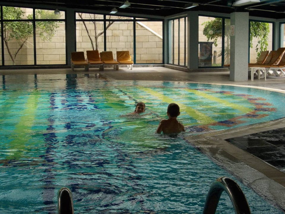 Der Indoorpool Le Jardin Resort