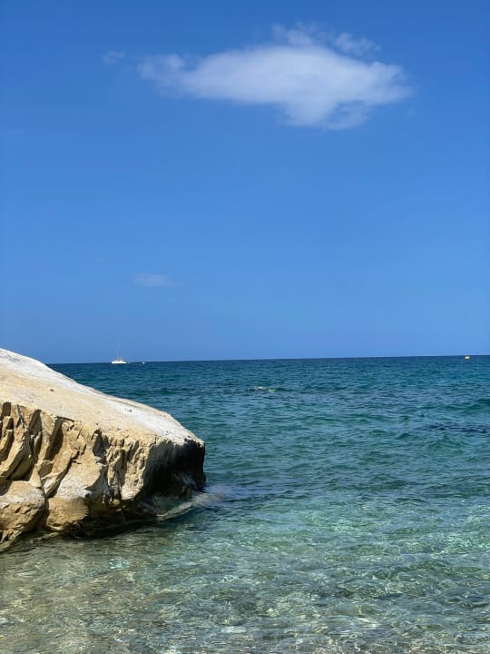 Strand Eri Beach & Village