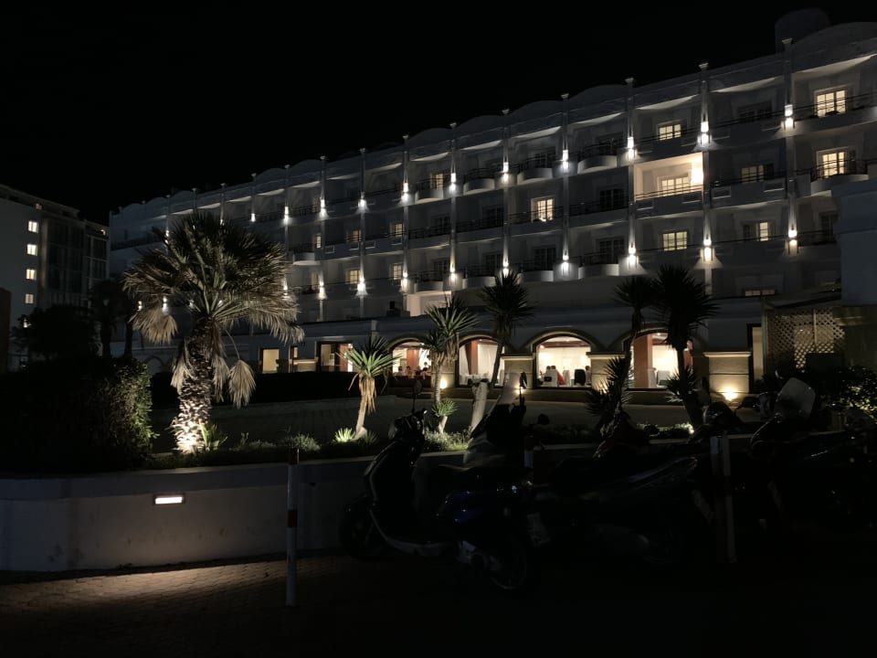 Außenansicht Mitsis Grand Hotel
