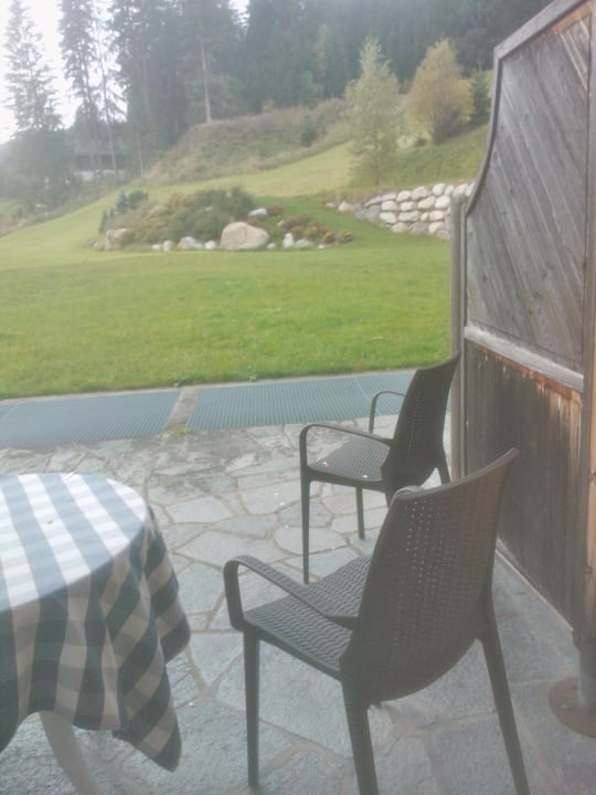 Aus dem Zimmer auf die Terrasse Turmhotel Gschwendt