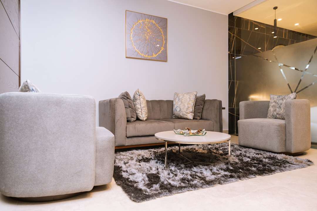 Zimmer Oak Plaza Suites