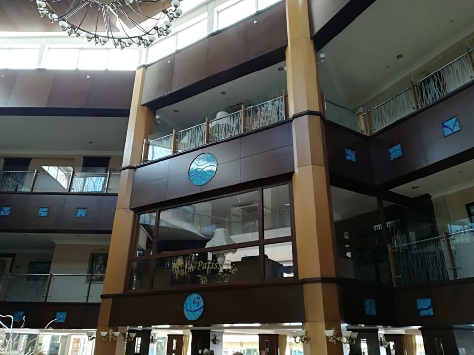 Lobby Latanya Park Resort