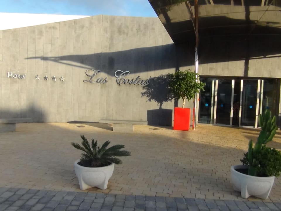 Eingang Hotel Las Costas