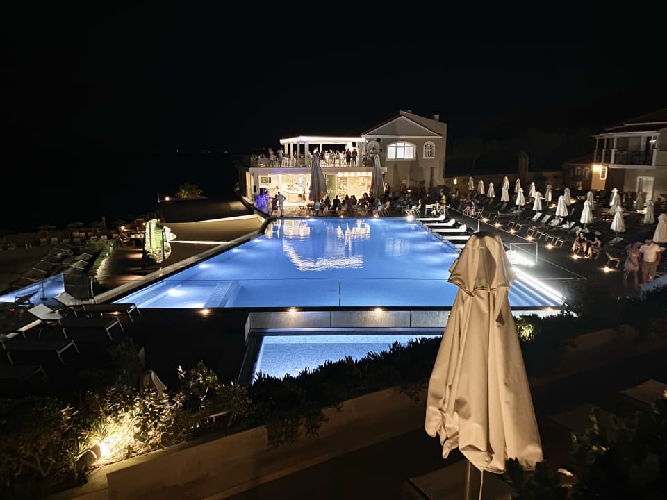 Pool Alexandra Beach Resort & Spa
