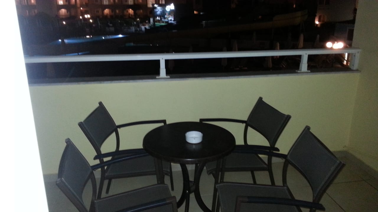 Zimmer Sandy Beach Resort