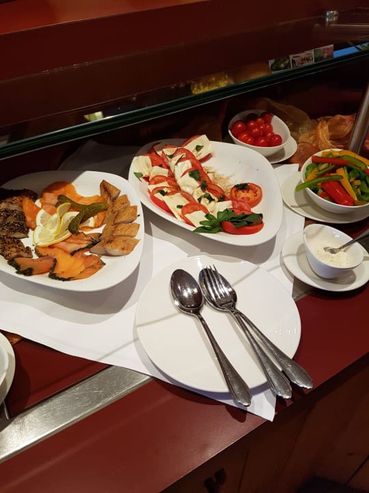 Frühstück Hotel Goldener Knopf