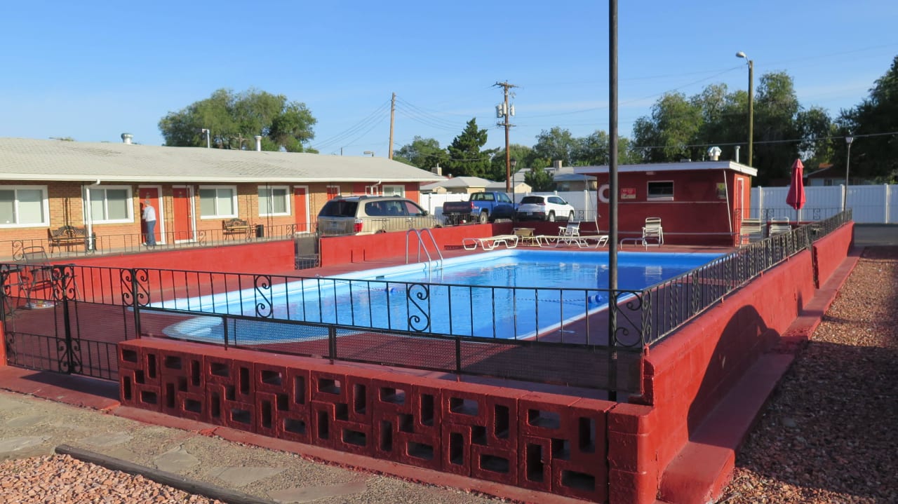 Pool Motel El Palomino