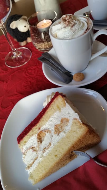 Total leckerer Kuchen Hotel Obere Mühle