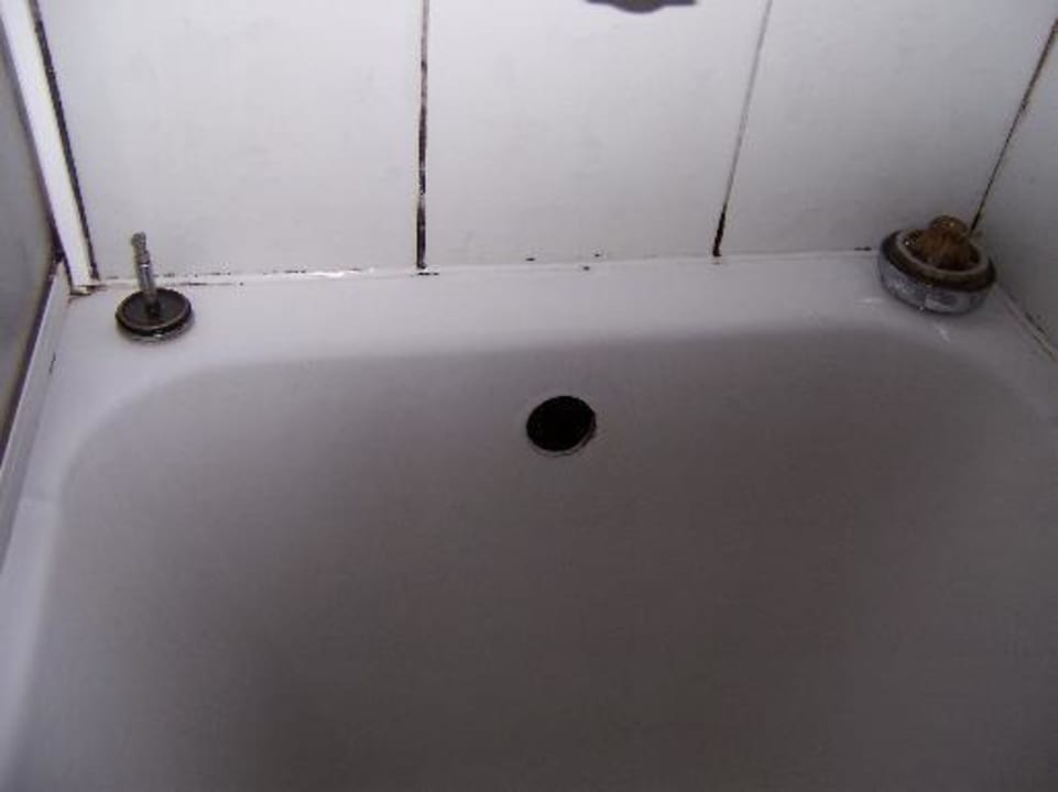 Defekter Wannenüberlauf Süral Saray Hotel