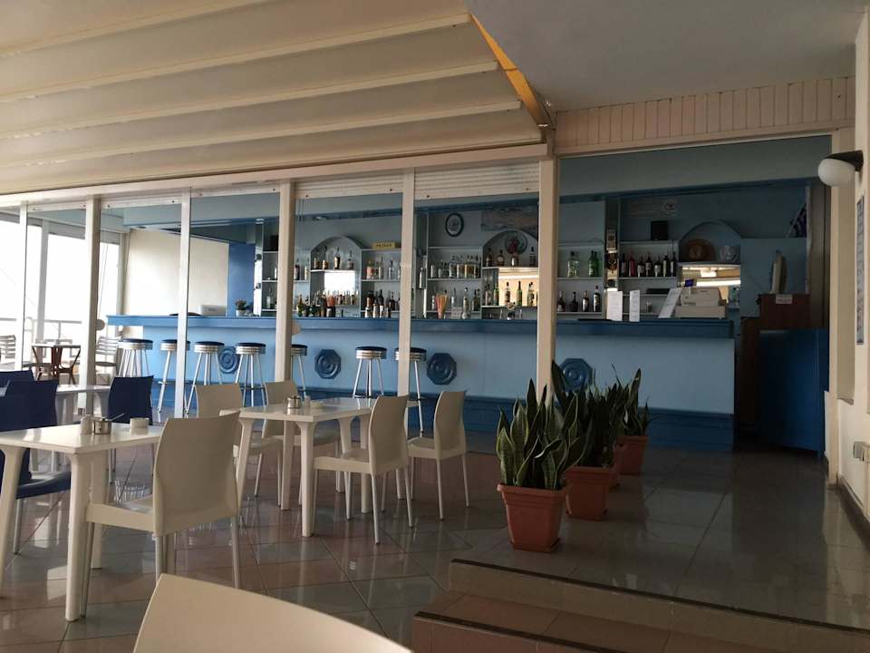 Hotel Evelyn Beach in Hersonissos  Hotel Evelyn Beach