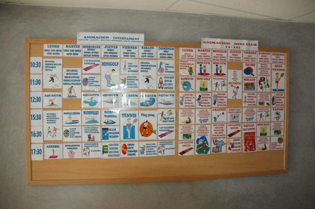 Tablica informacyjna o rozrywkach Hotel Surf Mar