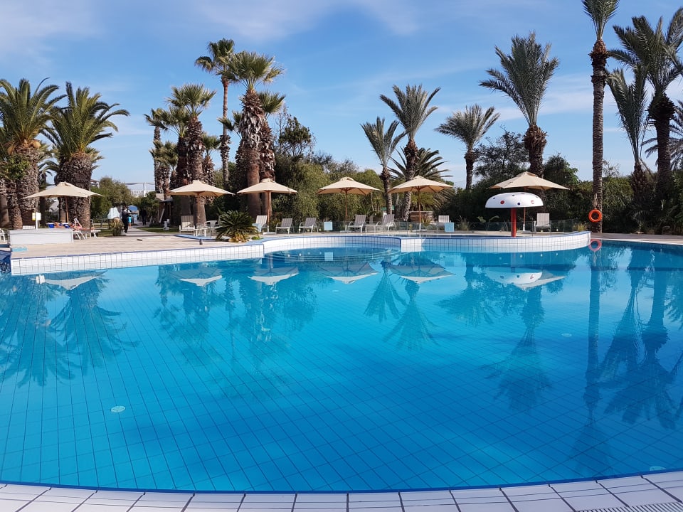 Pool Hotel Marhaba Beach