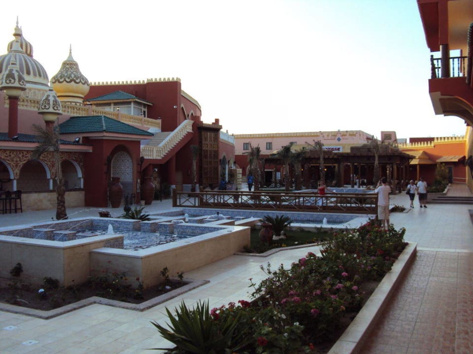 Neue Terrasse Pickalbatros Alf Leila Wa Leila Resort - Neverland Hurghada