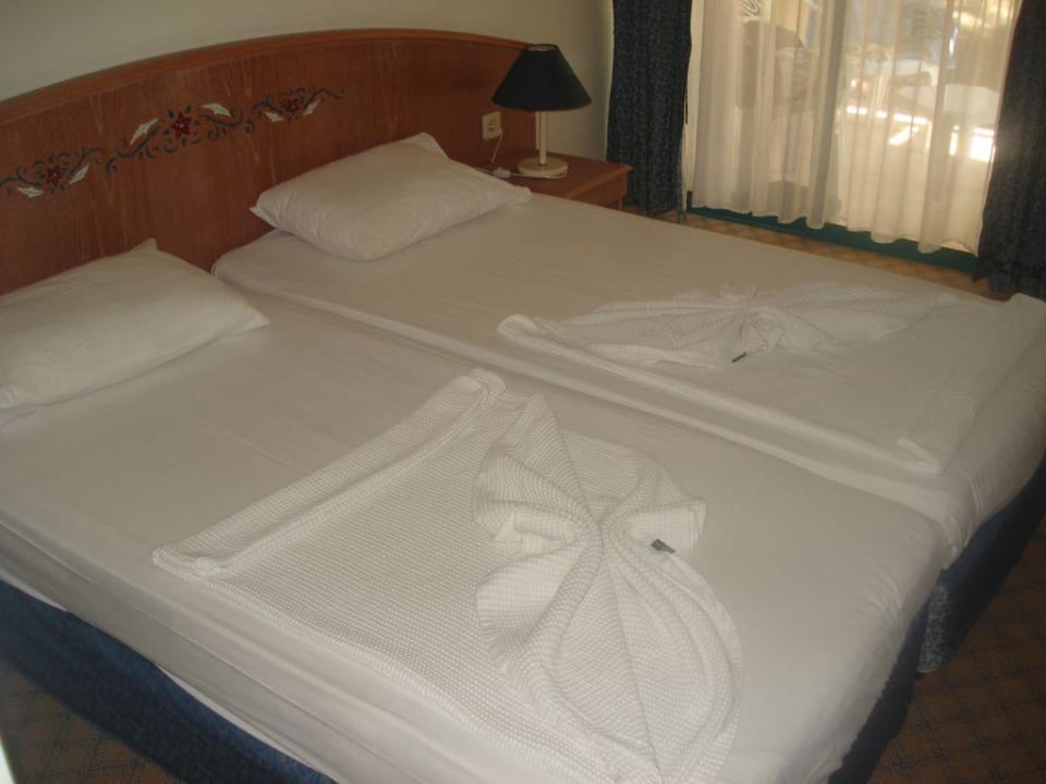 Bett Dosi Hotel