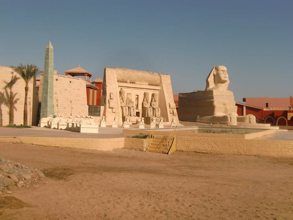 Großes Amphitheater Pickalbatros Alf Leila Wa Leila Resort - Neverland Hurghada