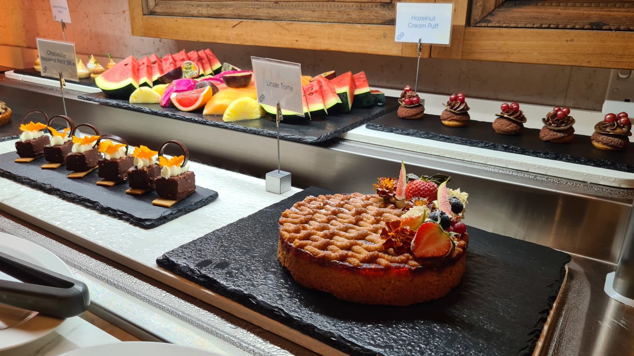 Gastro Outrigger Maldives Maafushivaru Resort