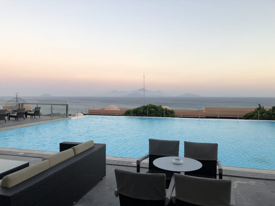 Pool Atlantica Belvedere Resort