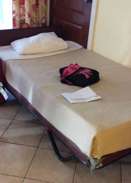 Das war ein Bett ( Doppelzimmer bestellt  Iberostar Origin Playa Alameda