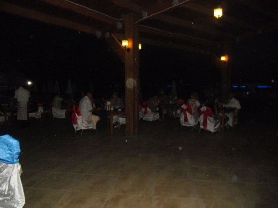 Der leckere Grillbereich Saturn Palace Resort Hotel