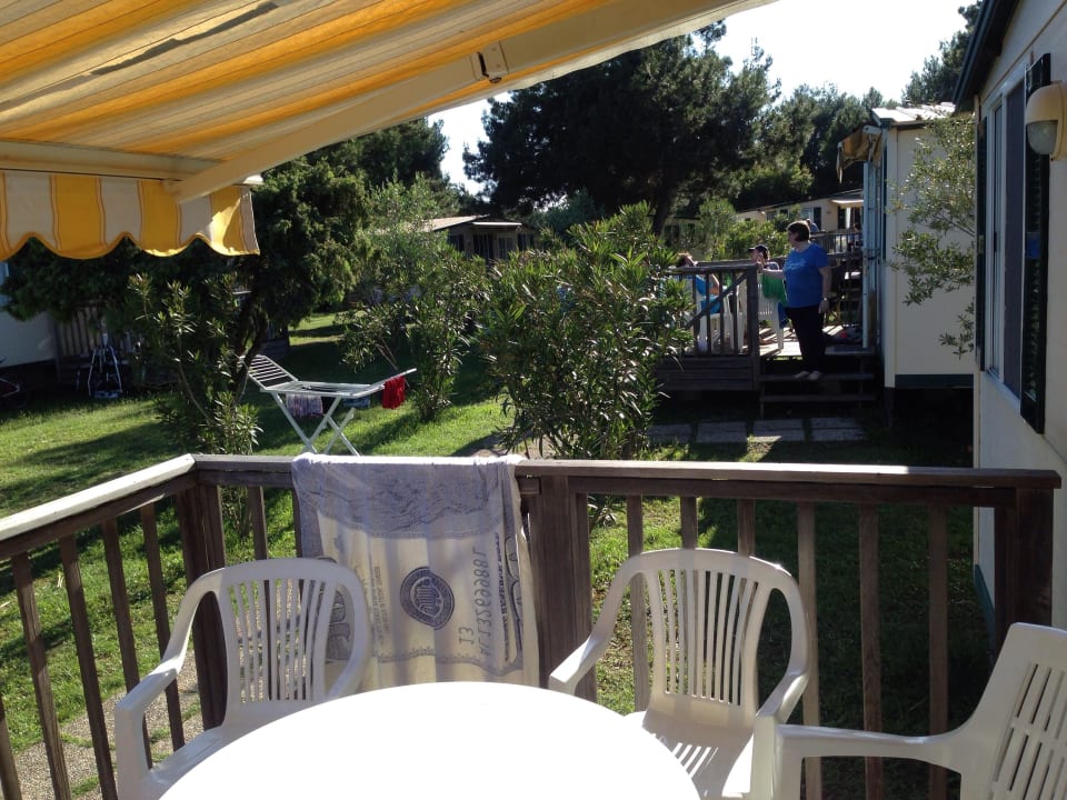 Blick von def Terrasse Arena Stupice Mobile Homes