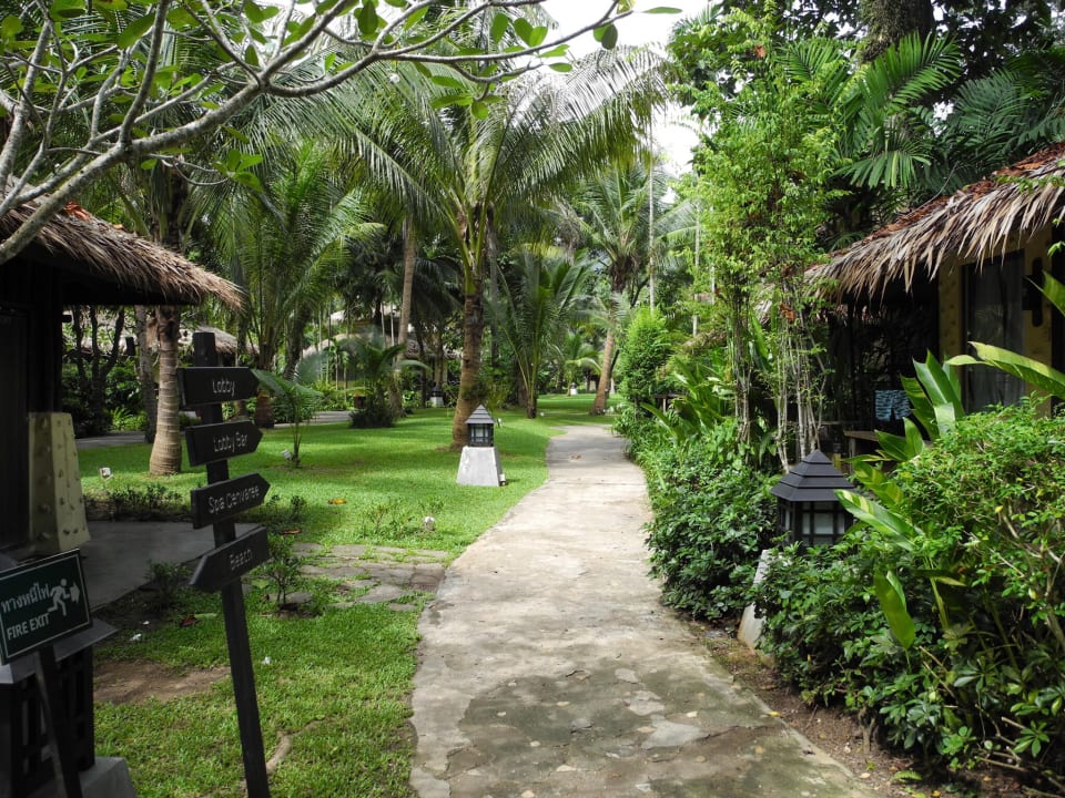 Gartenanlage Centara Koh Chang Tropicana Resort