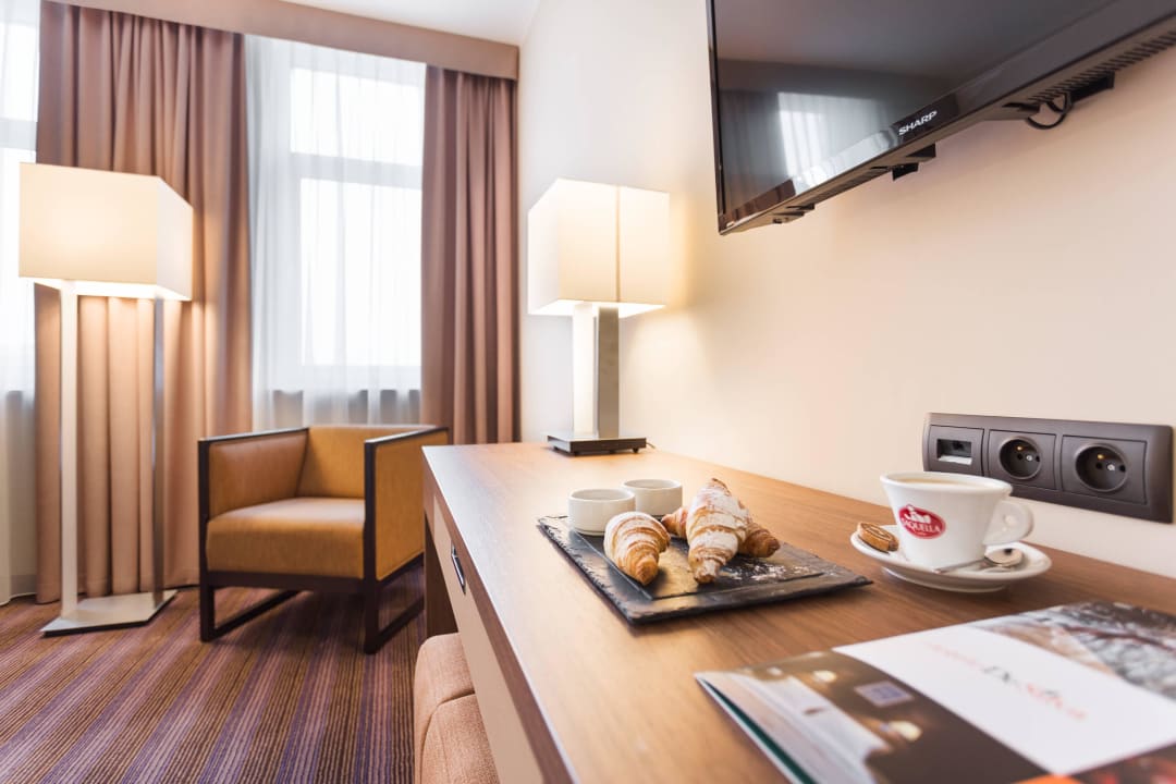 Wnętrze pokoju Hotel DeSilva Premium Poznań