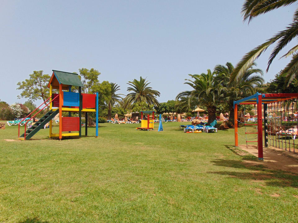 Weitläufige Anlage Hotel Mariant Park