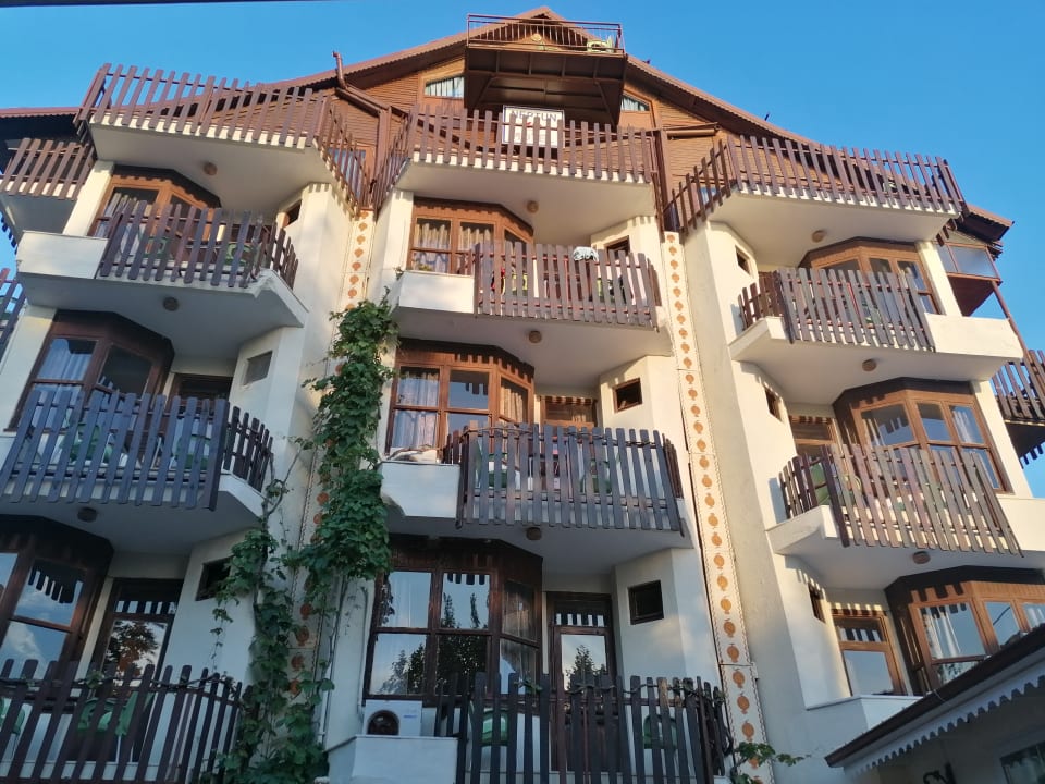 Außenansicht Hotel Neptün/Neptun