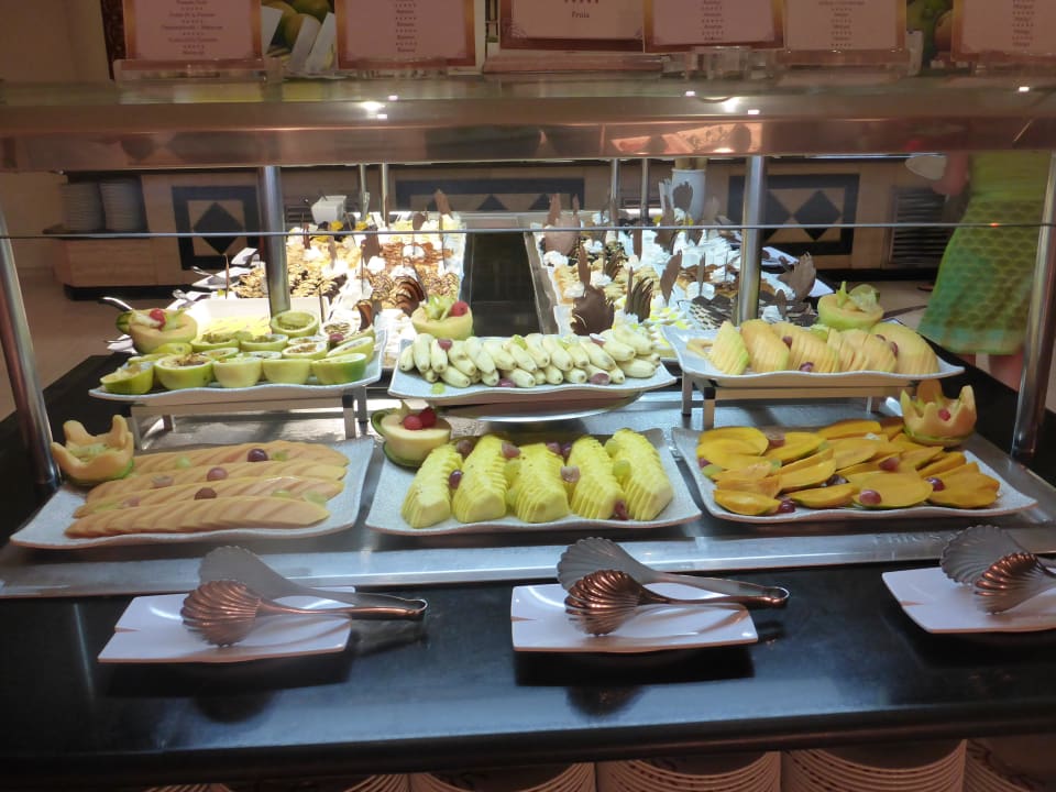 Büffet Bahia Principe Grand El Portillo