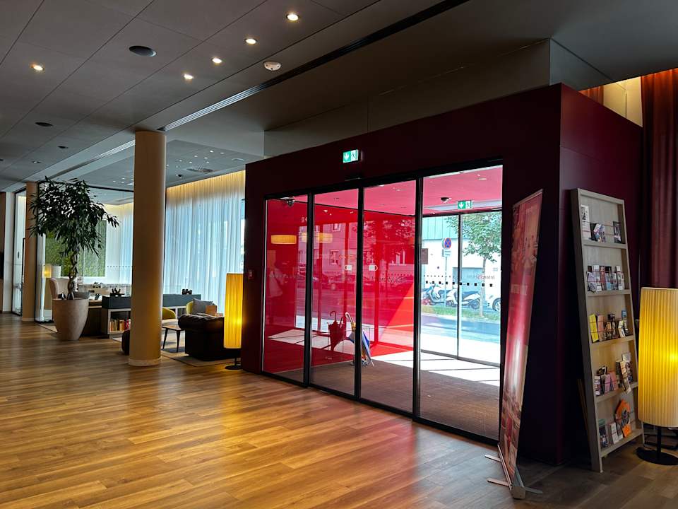 Lobby IntercityHotel Graz