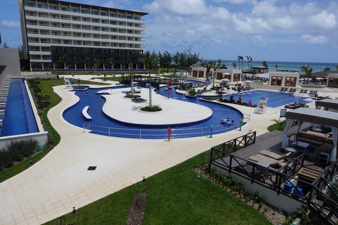 Pool Royalton White Sands