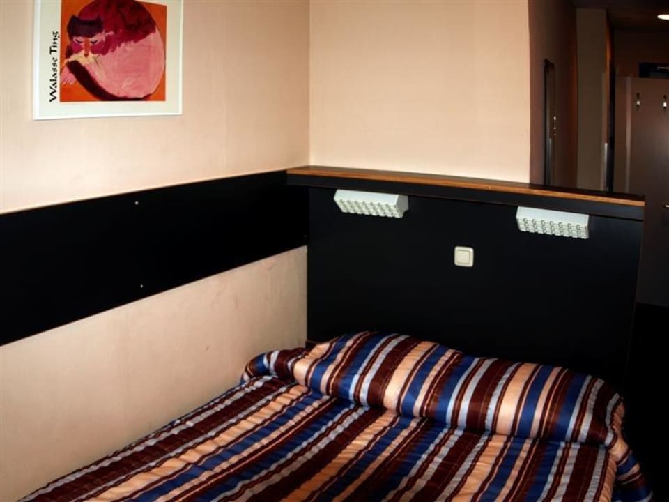 Bett Max Brown Hotel Museum Square, part of Sircle Collection