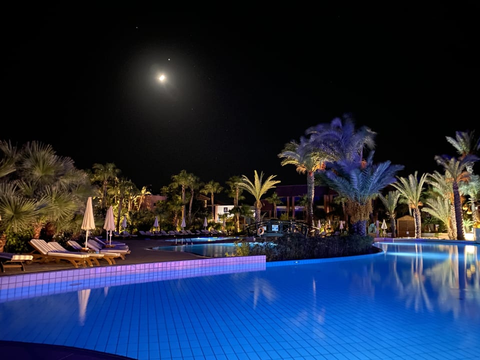 Pool ROBINSON CYPRUS