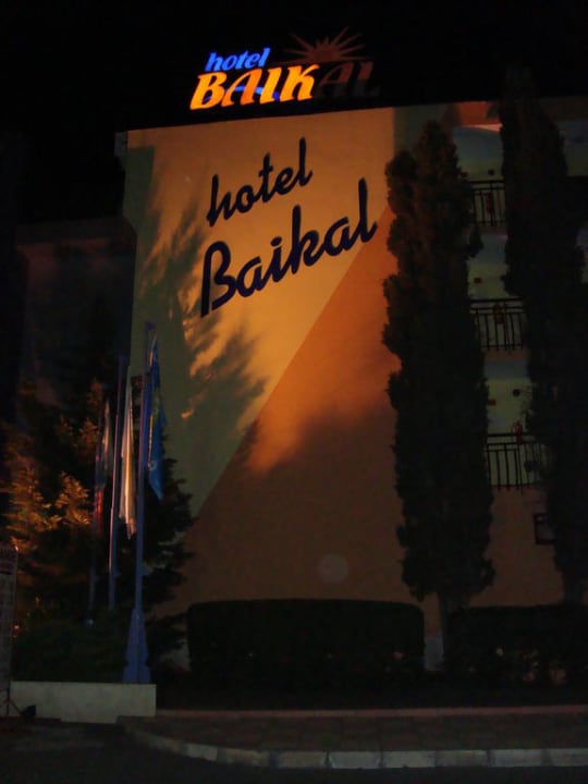 Hoteleingang Hotel Baikal
