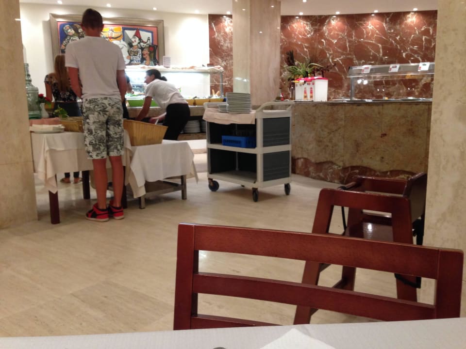 Büffet Aparthotel Playa Dorada