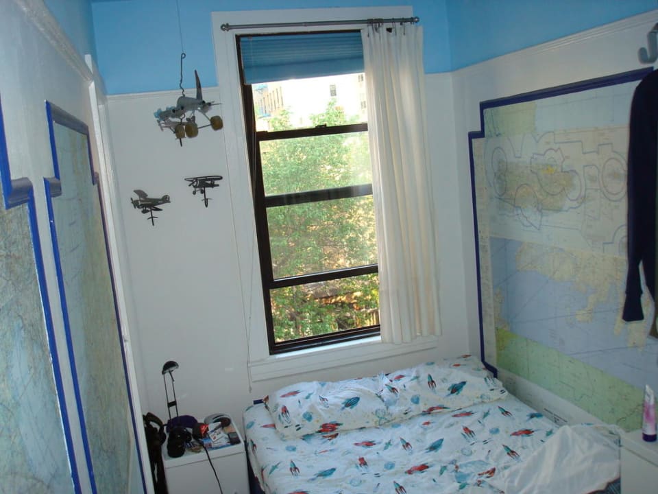 Fliegerzimmer East Village Bed & Coffee