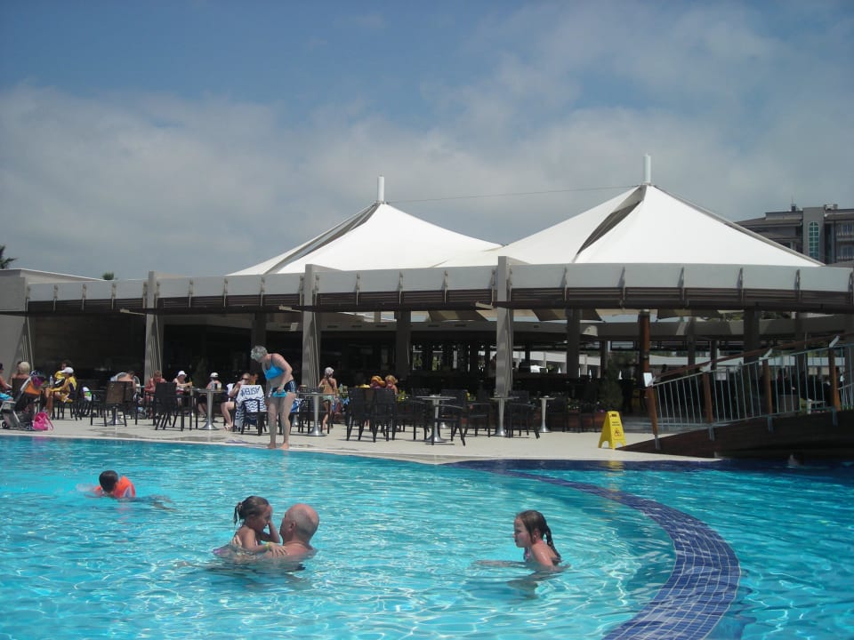 У бара Sunis Elita Beach Resort & Spa