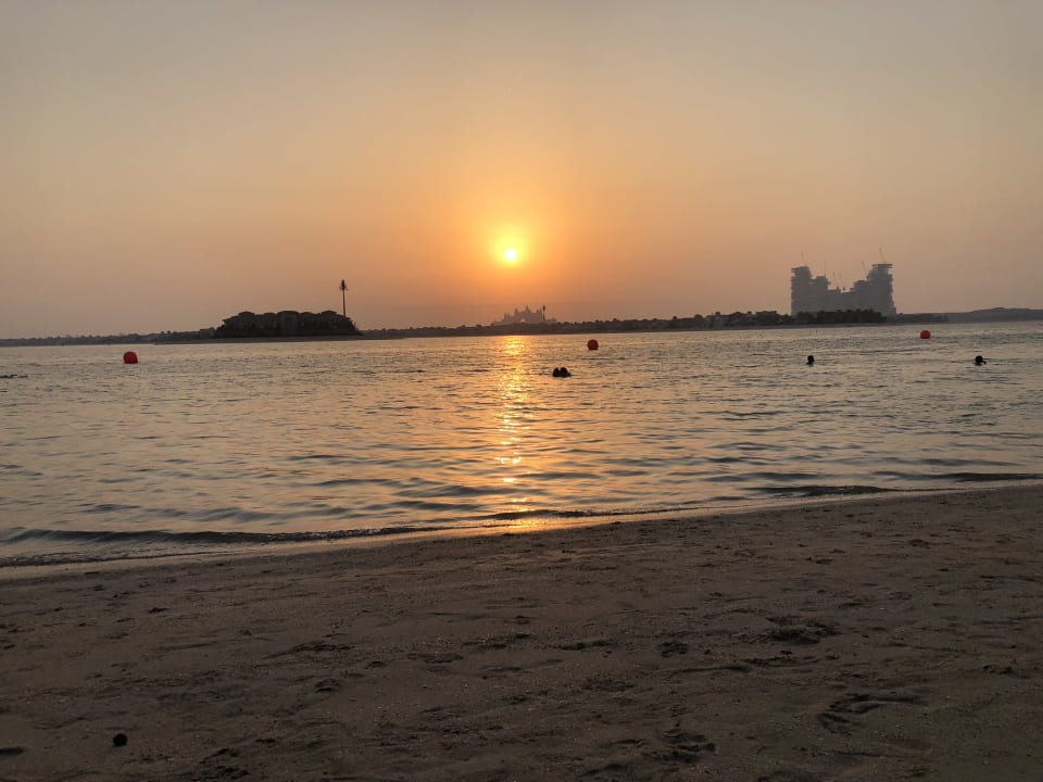 Strand Anantara The Palm Dubai Resort