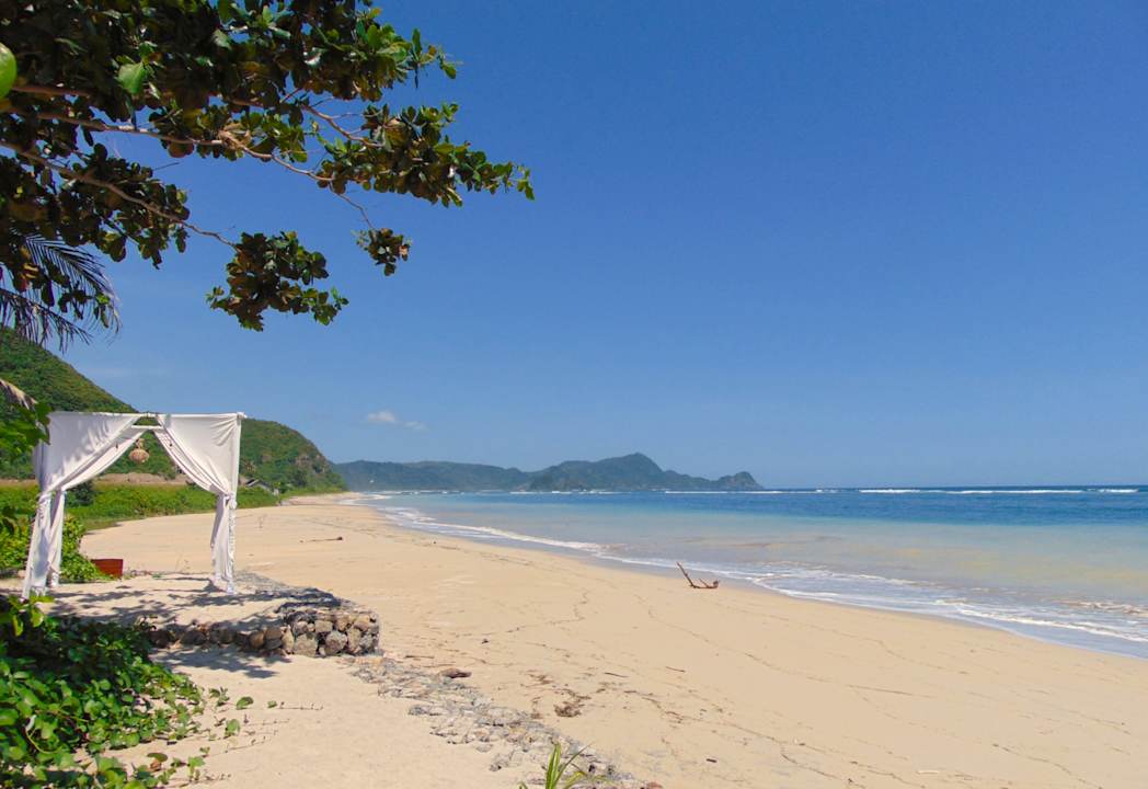 Strand Amber Lombok Beach Resort