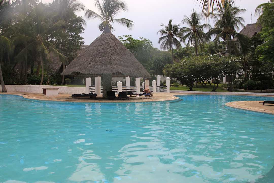 Pool Hotel Southern Palms Beach Resort