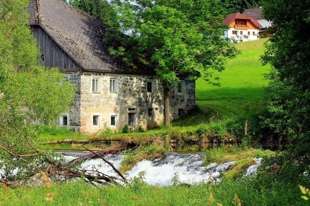 Nähe der hauseigene Fliegenfischerstrecke Bärnsteinhof Gasthof mit Herz