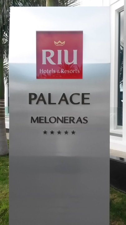 Eingang Hotel Riu Palace Meloneras