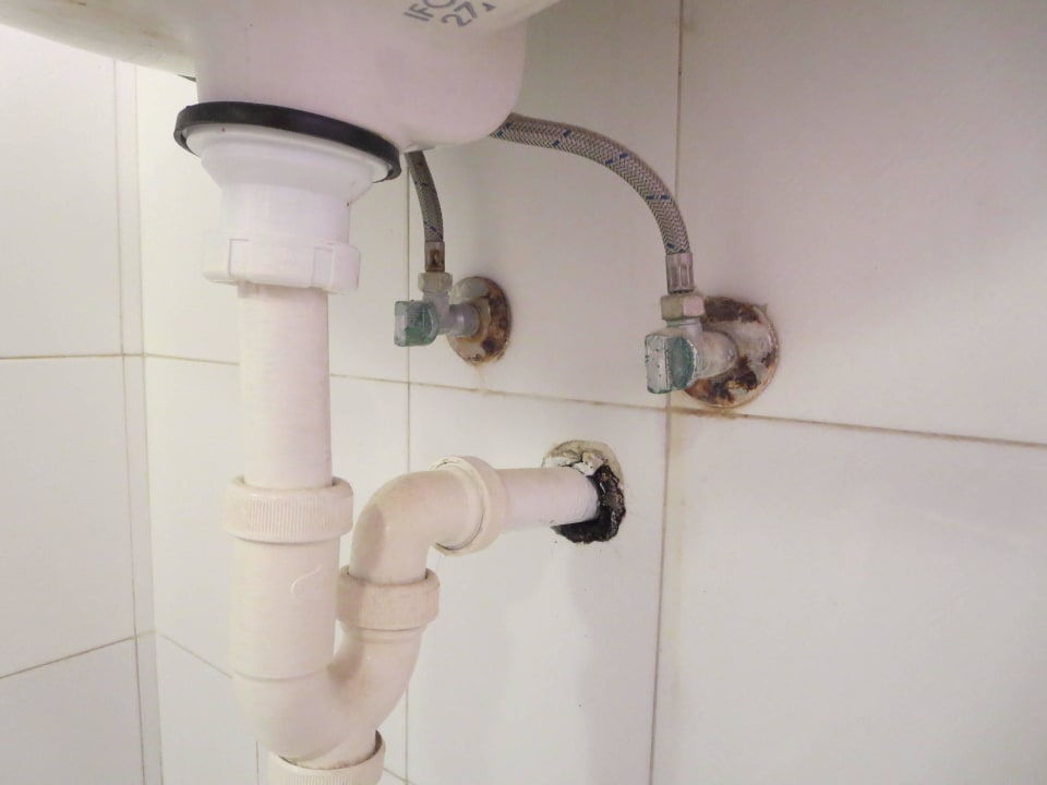 Bad unter dem Waschbecken Sun Club Playa del Ingles