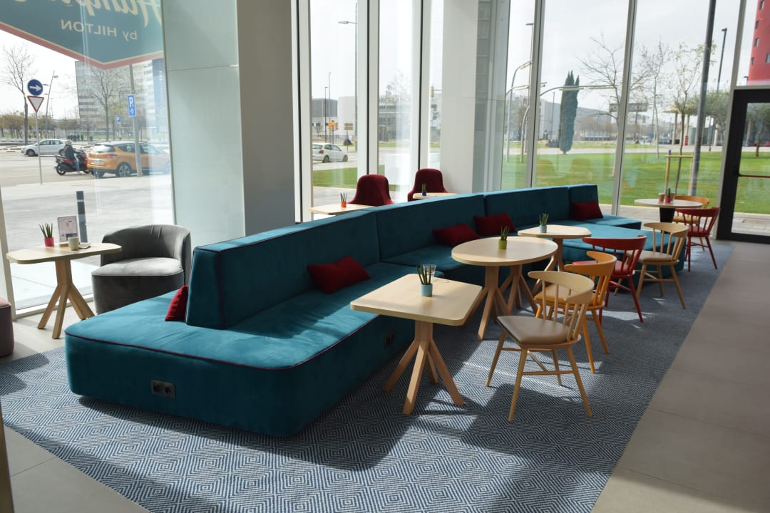 Lobby Hampton By Hilton Barcelona Fira Gran Via