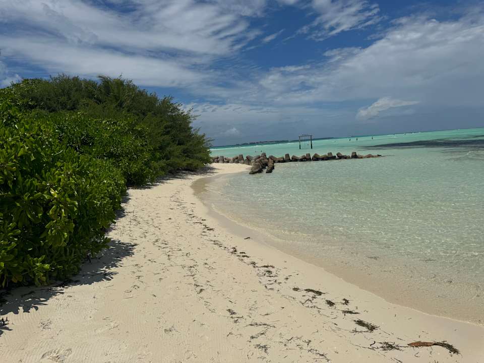 Strand Kuredu Island Resort & Spa