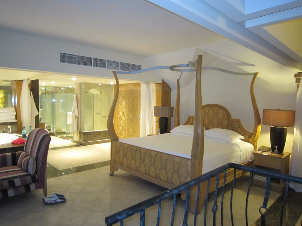 Schlafzimmer der Royal Suite Le Meridien Ile Maurice