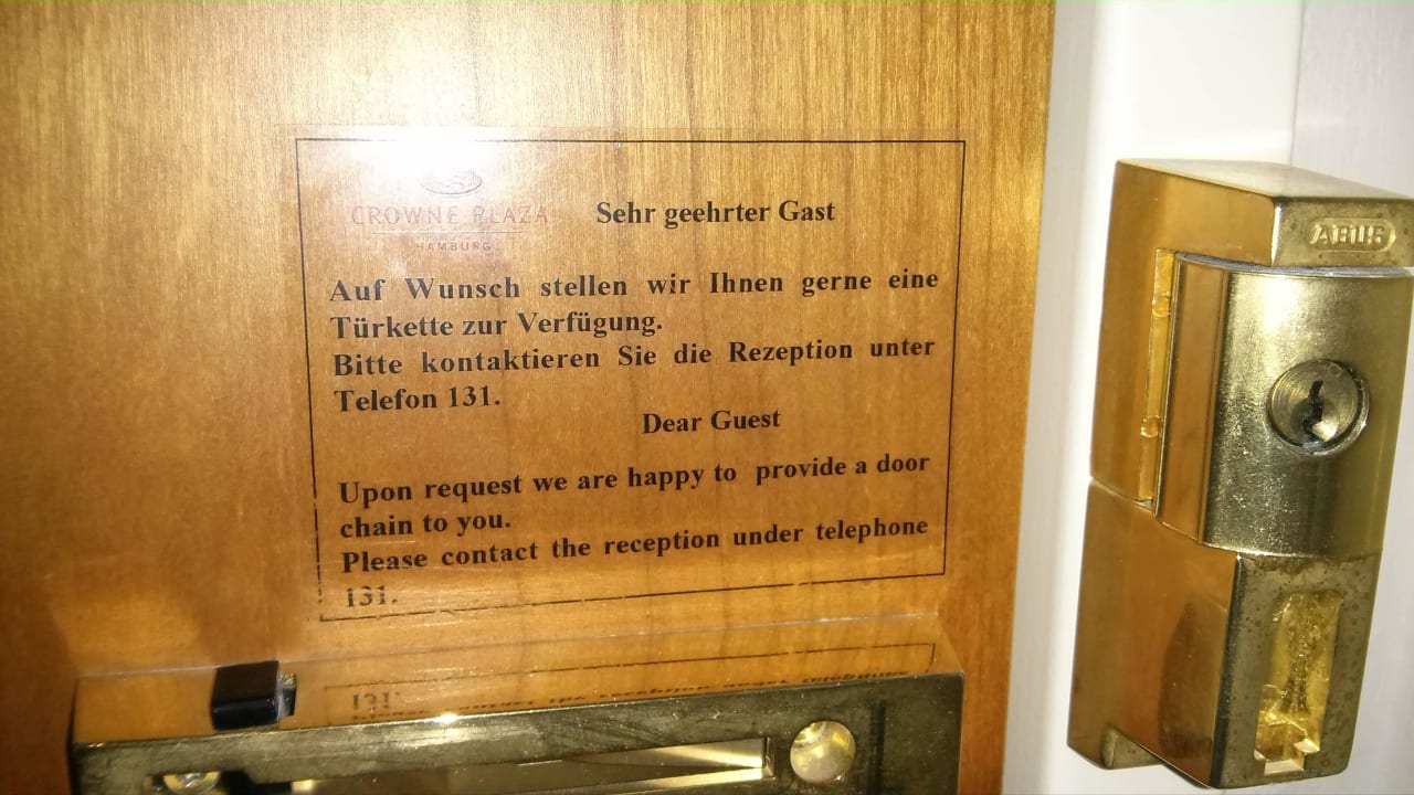 Wir haben von dem Angebote keinen Gebrauch gemacht Crowne Plaza ® Hamburg - City Alster
